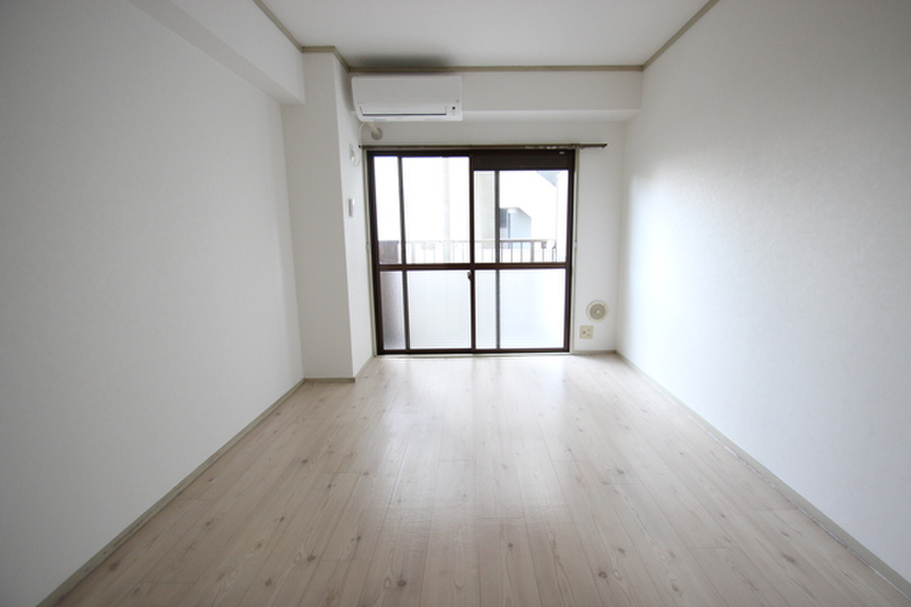 (15/34) 居室・リビング