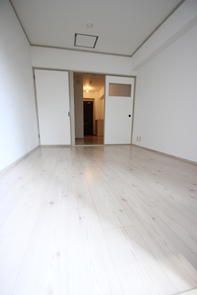 (16/34) 居室・リビング