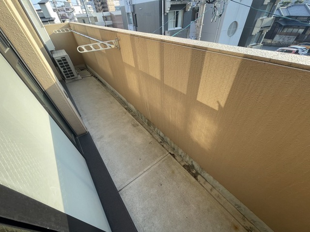 (10/25) バルコニー (10/25) バルコニー