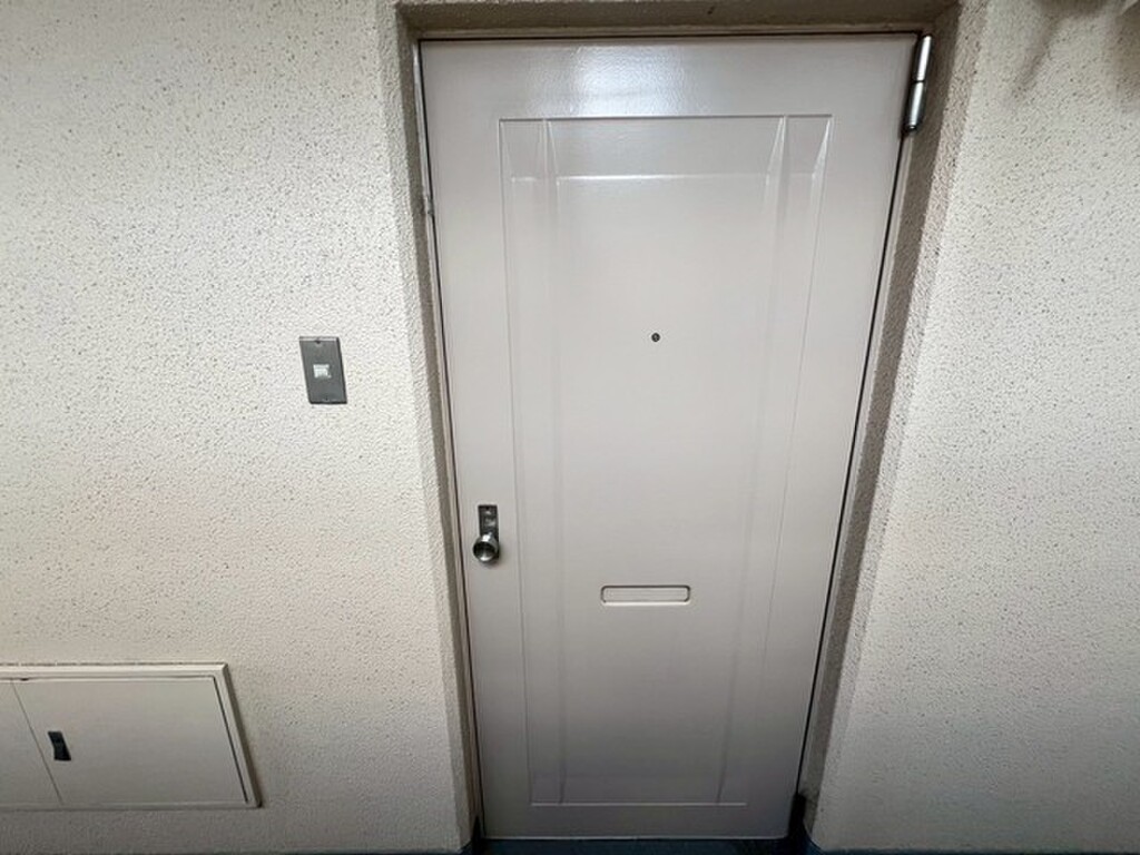 (16/30) 玄関表側共用部