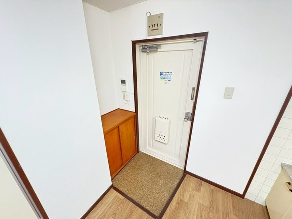 (7/27) 玄関 (7/27) 玄関