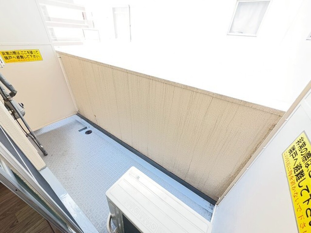 (13/27) バルコニー (13/27) バルコニー