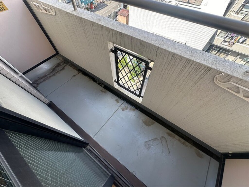 (14/30) バルコニー