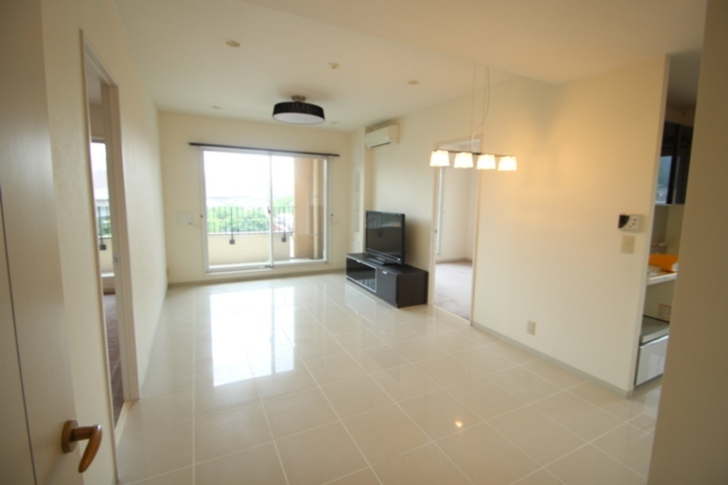 (2/25) 居室・リビング (2/25) 居室・リビング