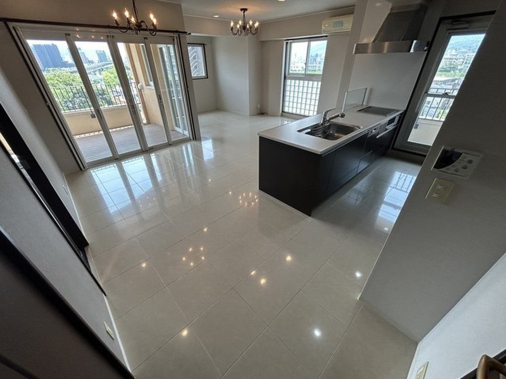 (16/29) 居室・リビング