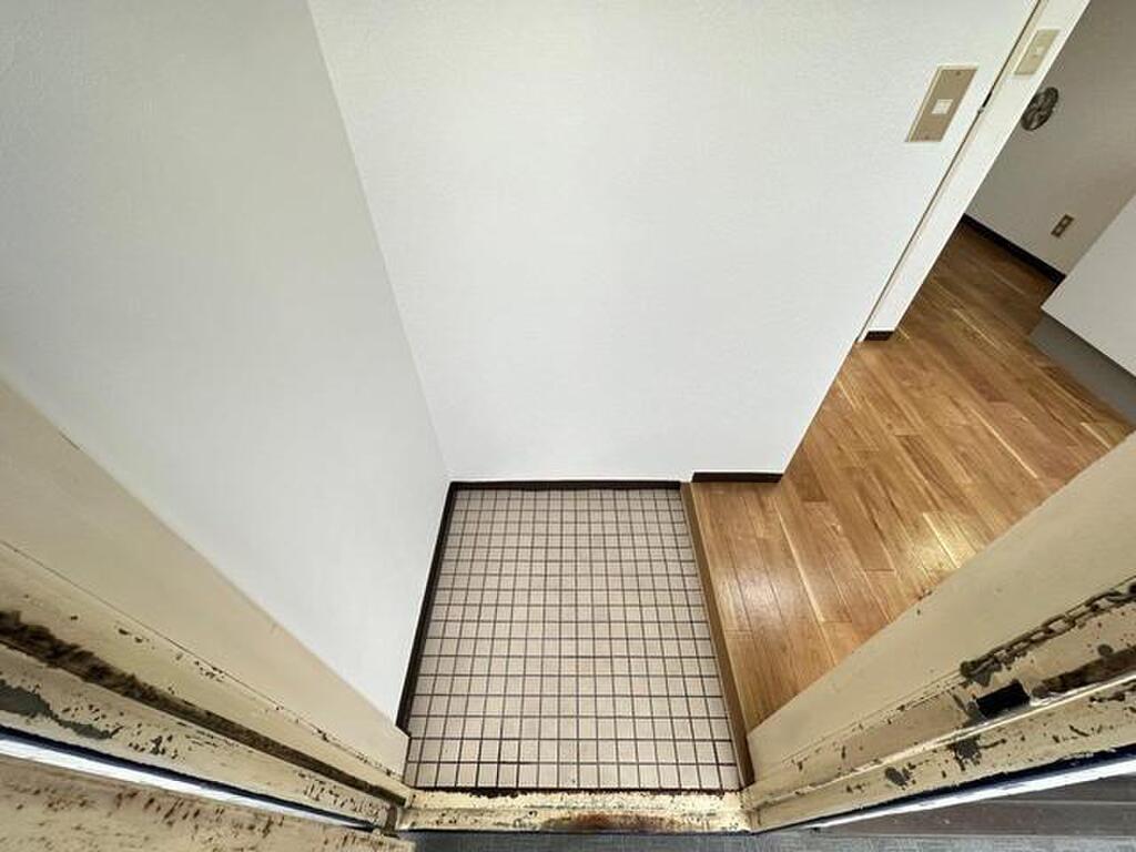 (12/26) 玄関 (12/26) 玄関