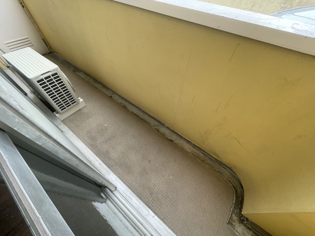 (13/26) バルコニー (13/26) バルコニー