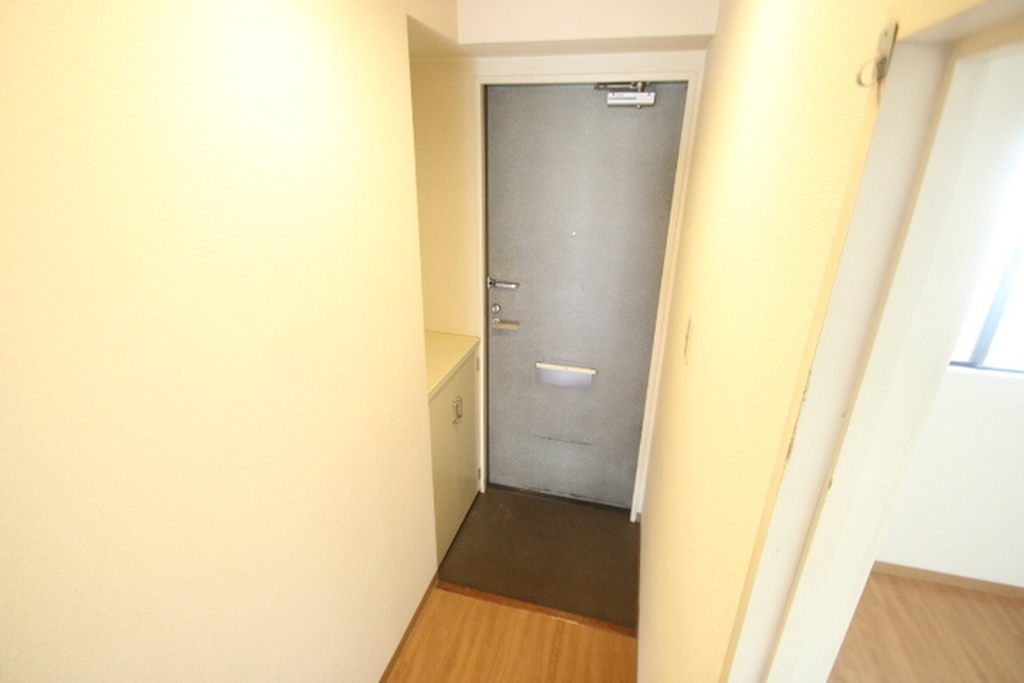 (6/26) 玄関 (6/26) 玄関