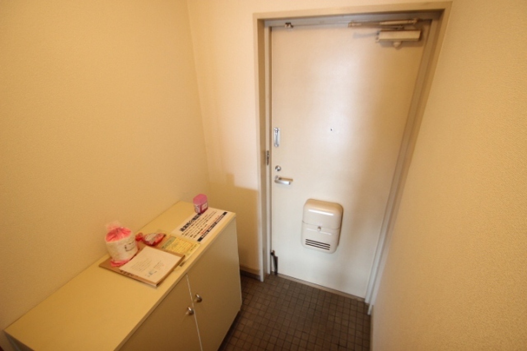 (6/29) 玄関 (6/29) 玄関