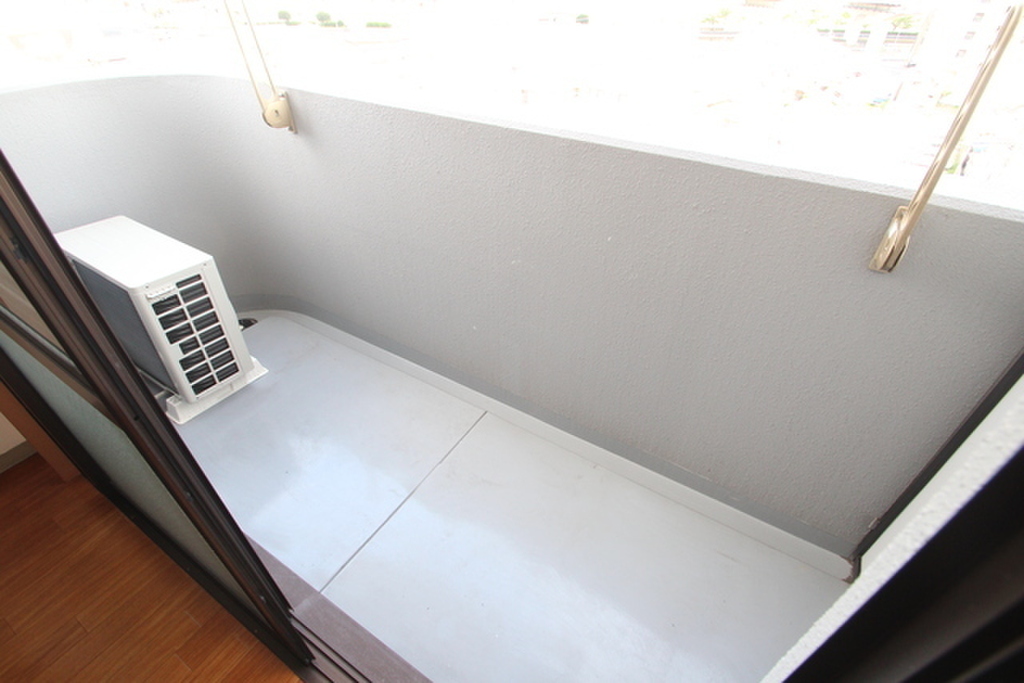 (10/25) バルコニー