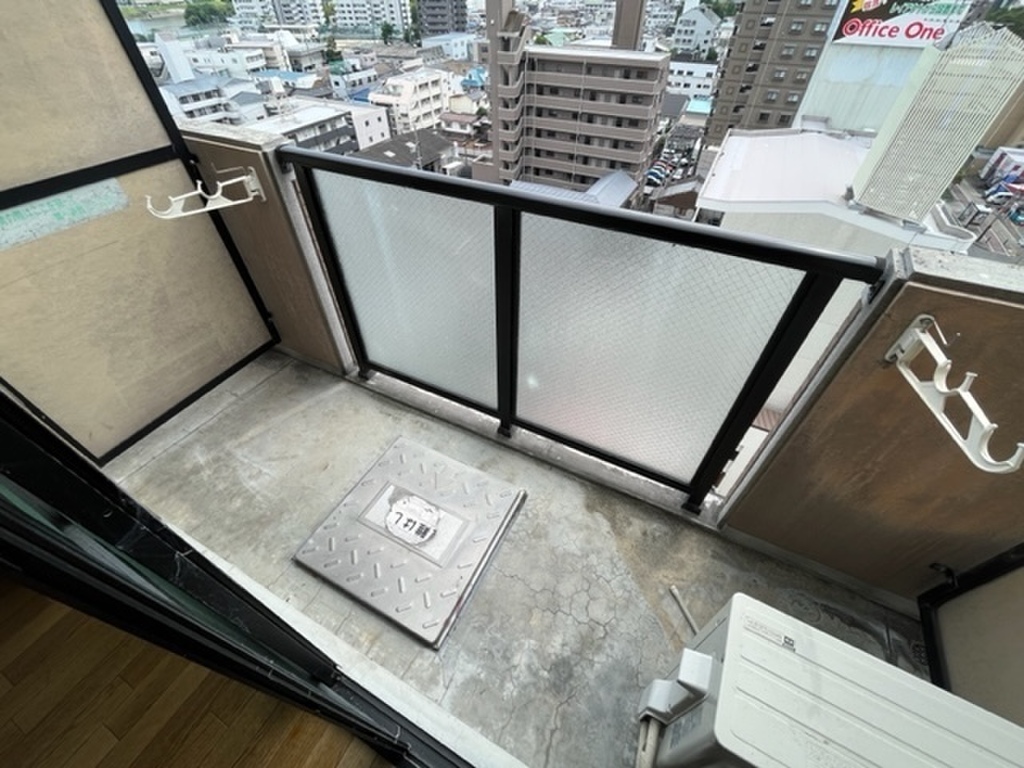 (8/27) バルコニー (8/27) バルコニー