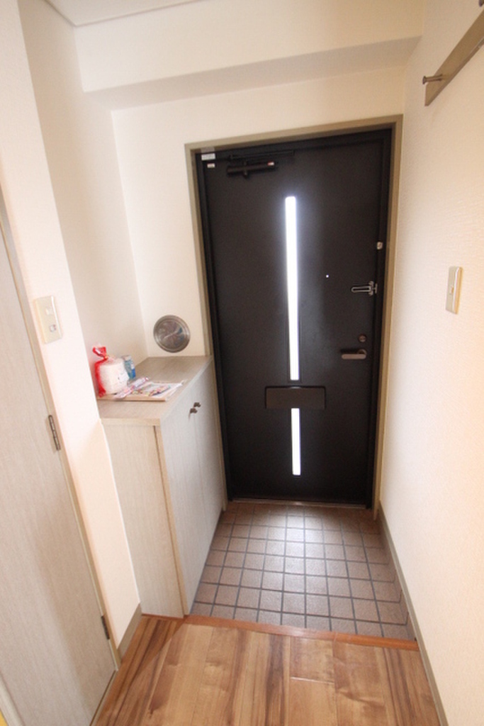 (11/30) 玄関 (11/30) 玄関