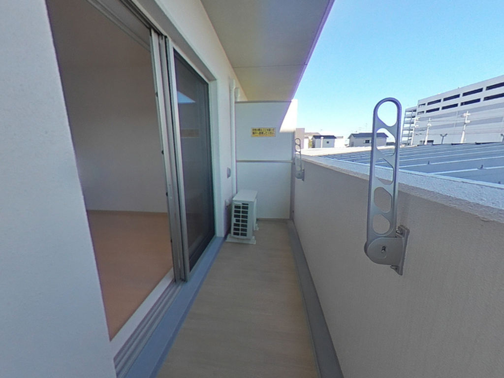 (13/27) バルコニー