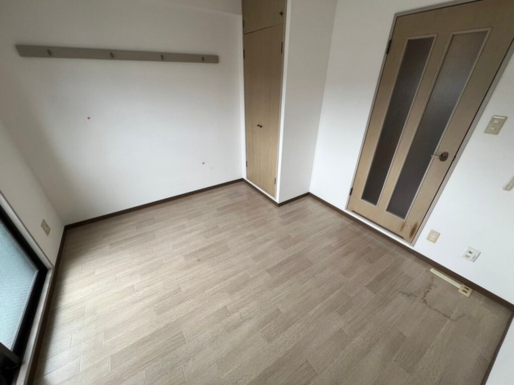 (16/28) 居室・リビング