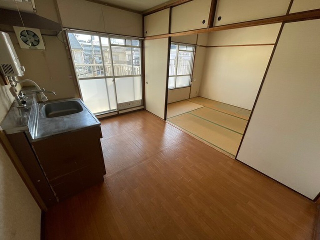 (2/24) 居室・リビング (2/24) 居室・リビング