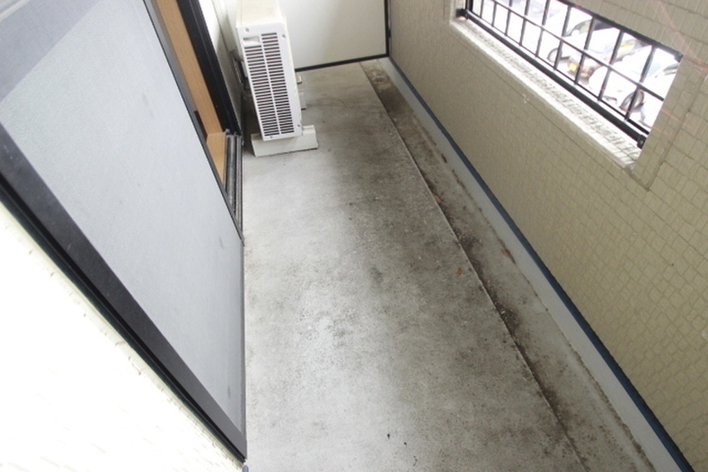 (12/25) バルコニー (12/25) バルコニー