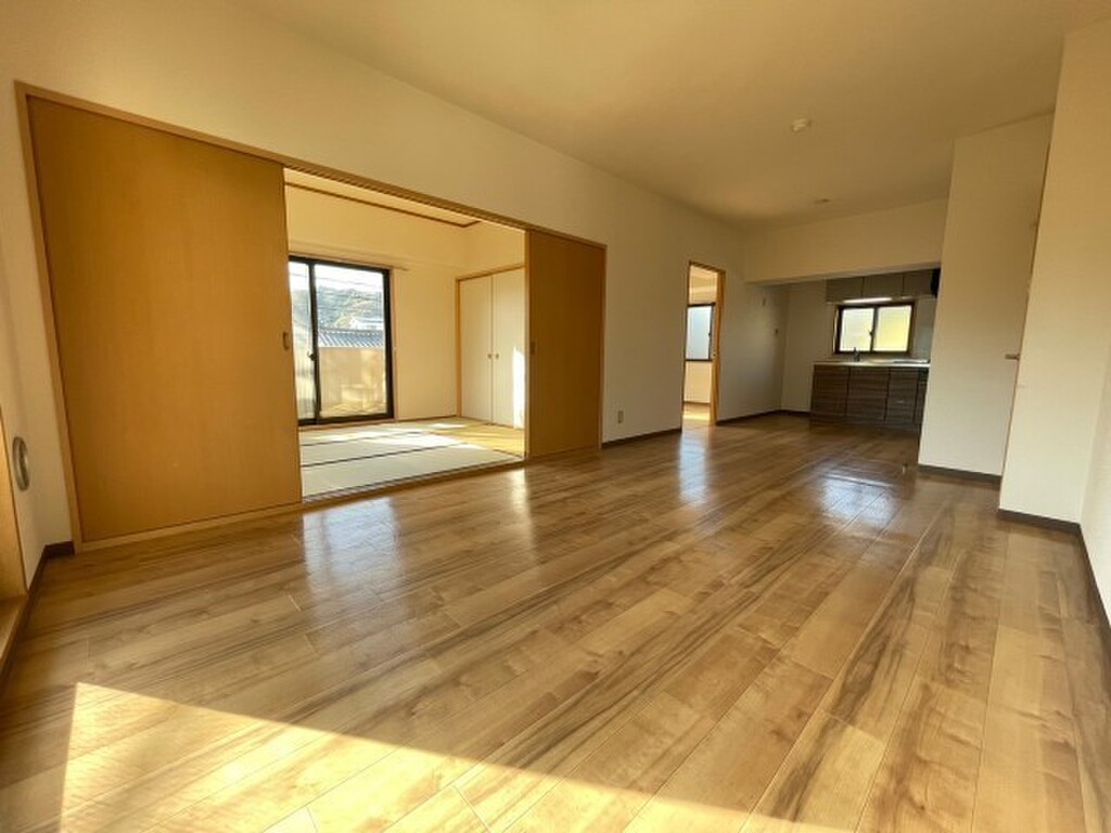 (2/25) 居室・リビング (2/25) 居室・リビング