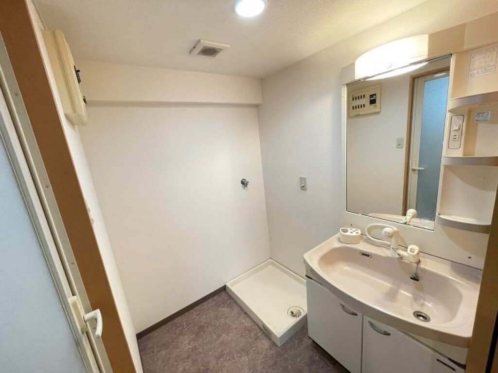 (6/25) 洗面所 (6/25) 洗面所