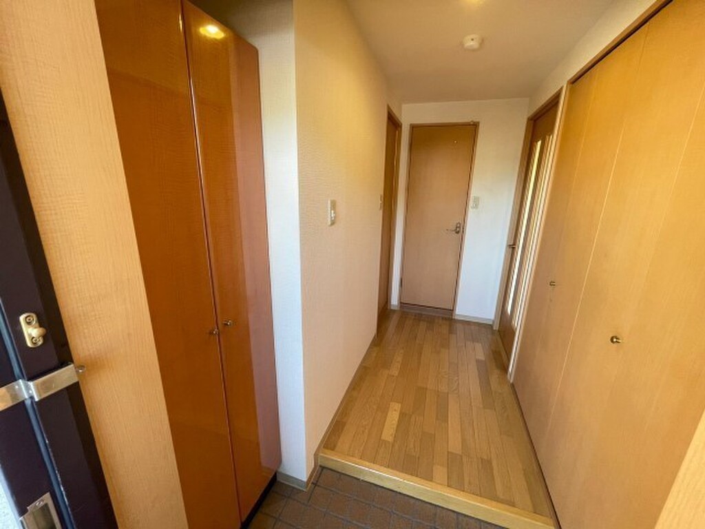 (7/25) 玄関 (7/25) 玄関