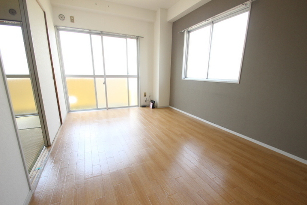 (2/24) 居室・リビング (2/24) 居室・リビング