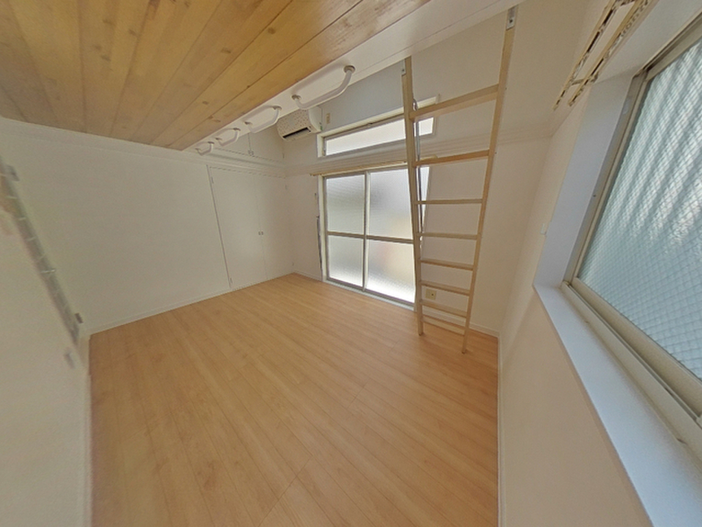 (16/27) 居室・リビング