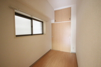 ３帖のお部屋・窓有