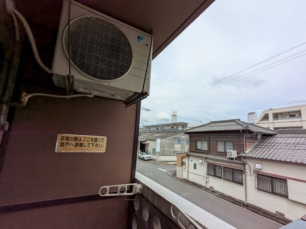 (13/29) バルコニー