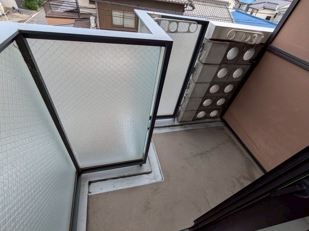 (13/29) バルコニー