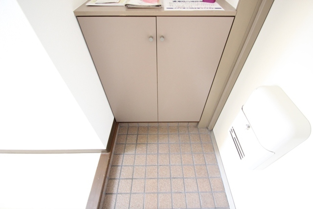 (4/26) 玄関 (4/26) 玄関