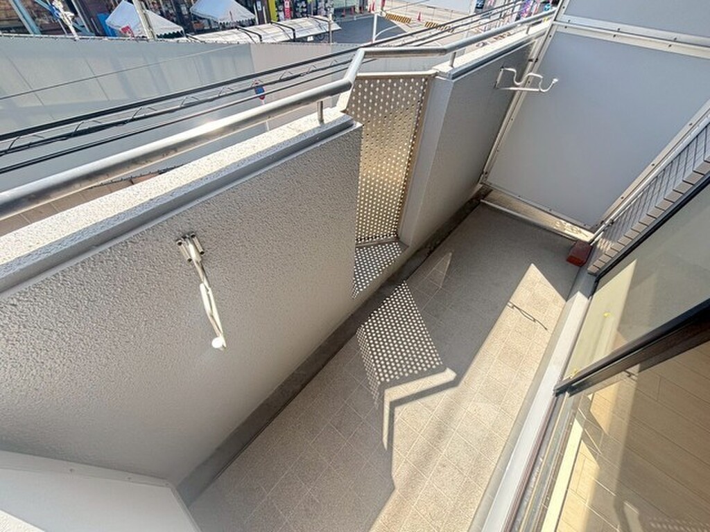 (13/29) バルコニー