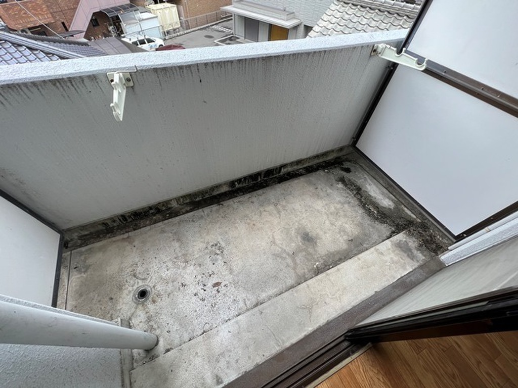 (11/23) バルコニー (11/23) バルコニー