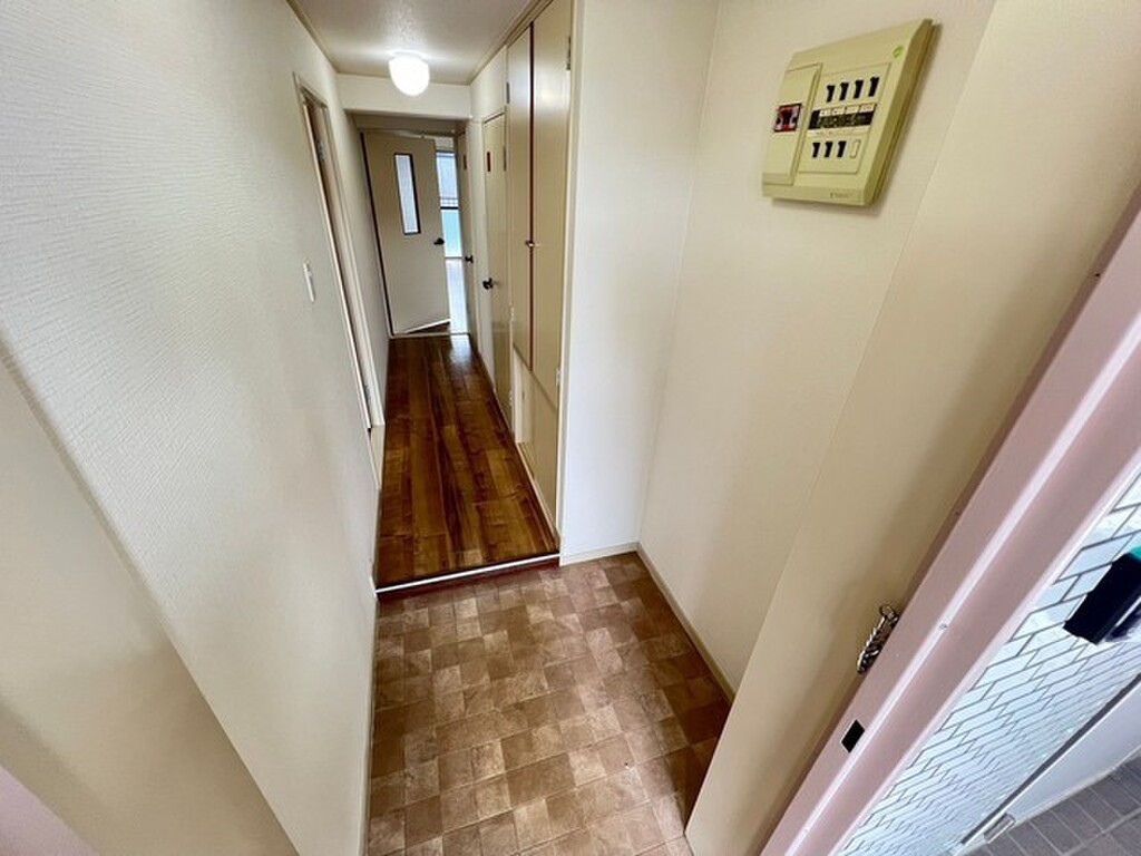 (21/34) 玄関 (21/34) 玄関