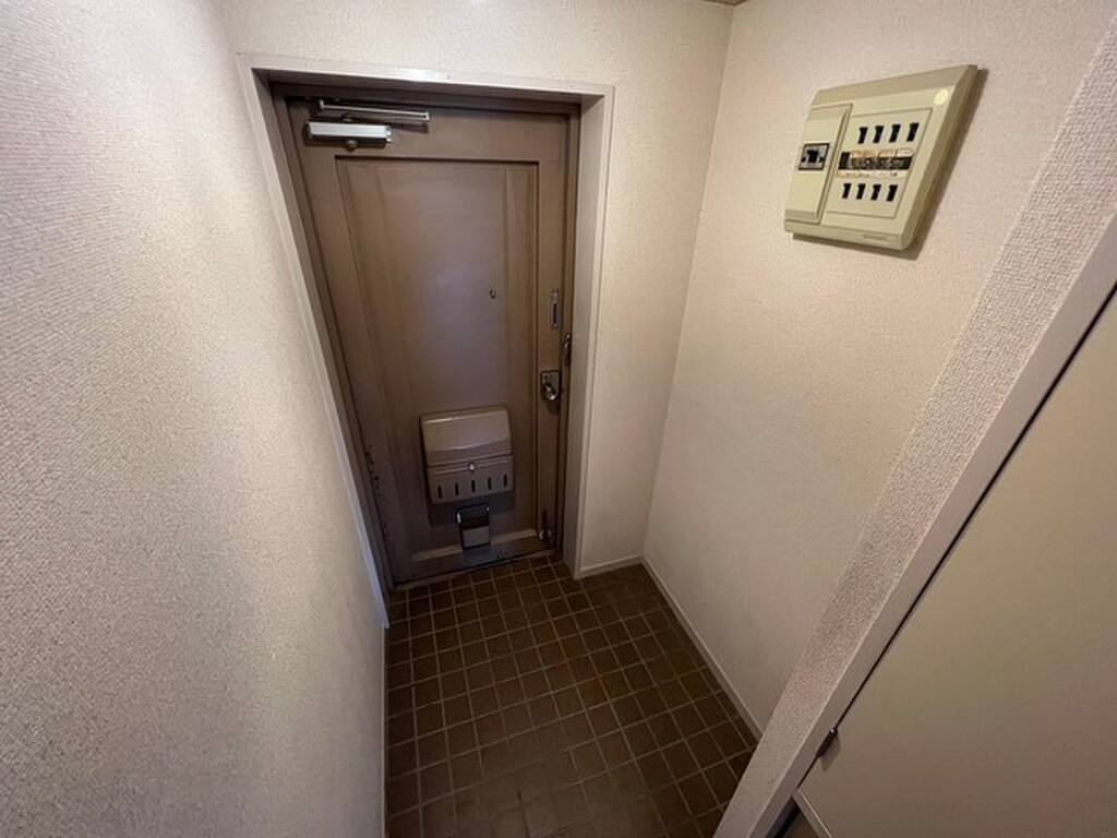 (7/25) 玄関 (7/25) 玄関