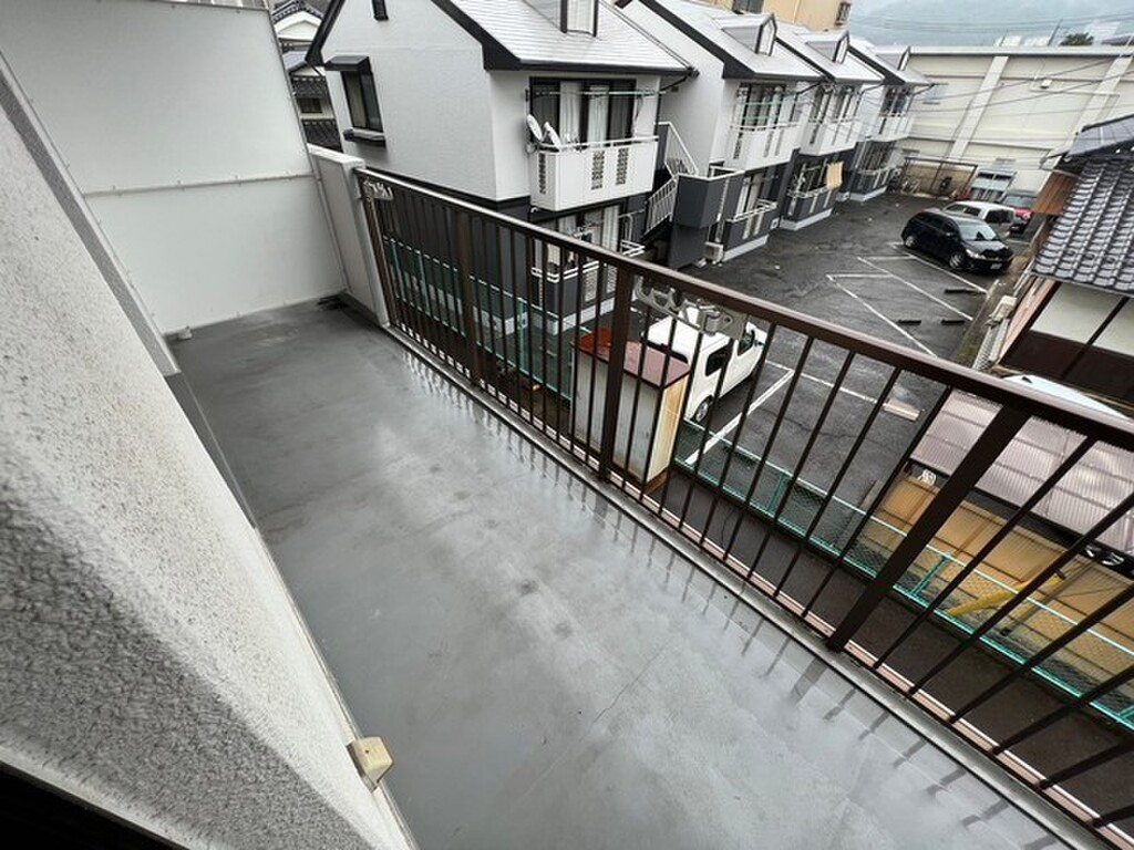 (10/25) バルコニー (10/25) バルコニー