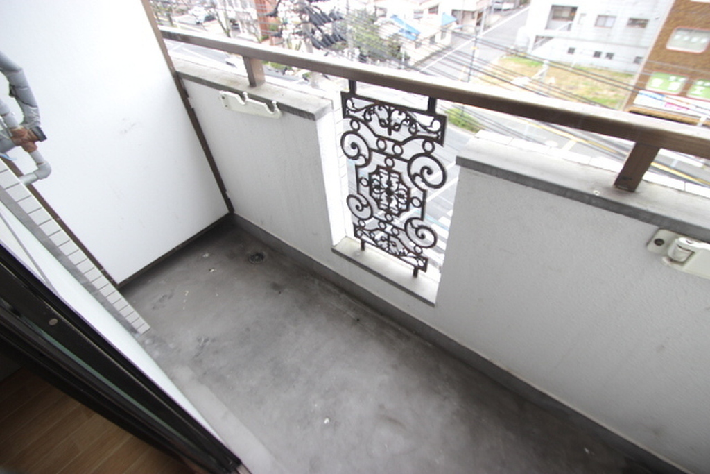 (11/25) バルコニー