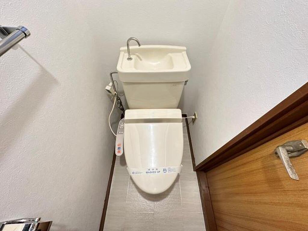 (5/28) トイレ (5/28) トイレ