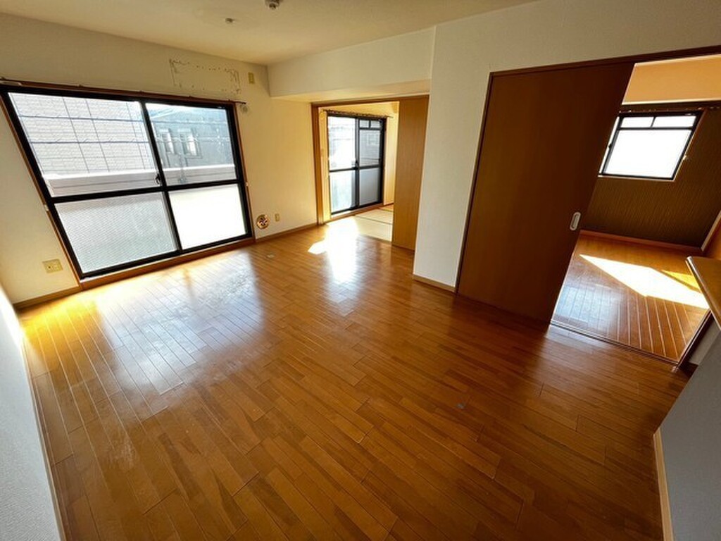 (14/28) 居室・リビング