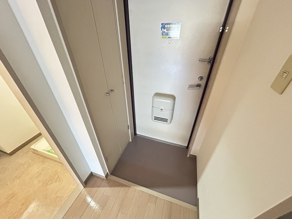 (7/25) 玄関 (7/25) 玄関