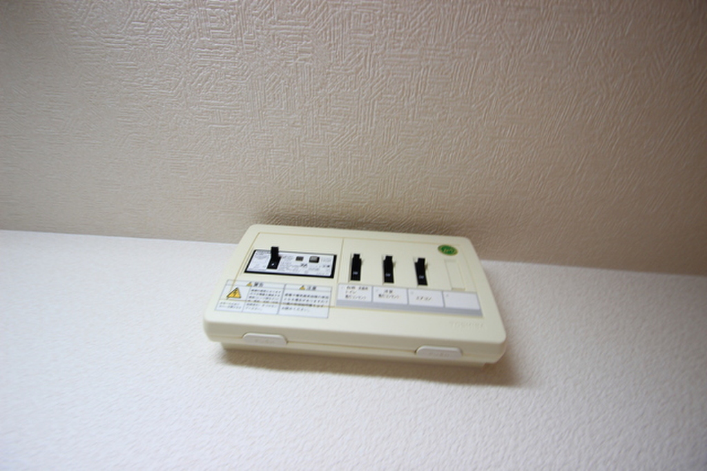 (13/32) ブレーカー