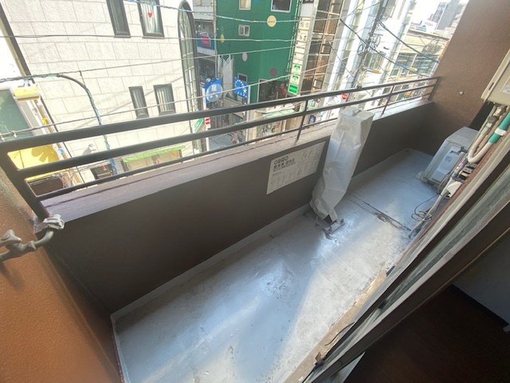 (12/23) バルコニー (12/23) バルコニー