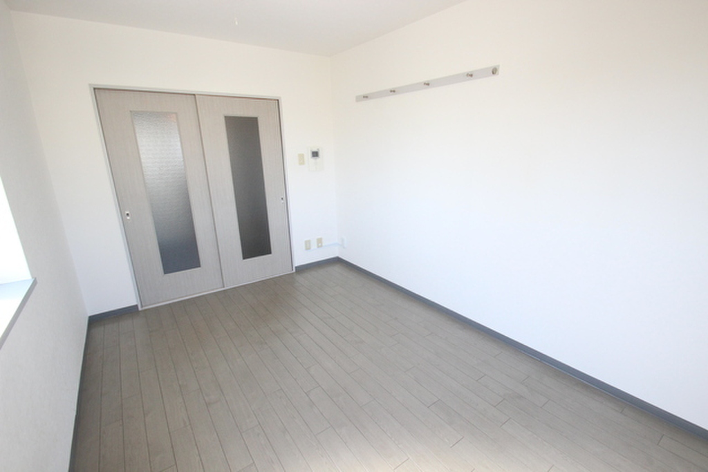 (2/28) 居室・リビング (2/28) 居室・リビング