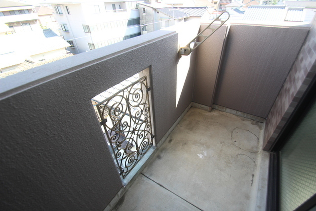 (13/28) バルコニー (13/28) バルコニー