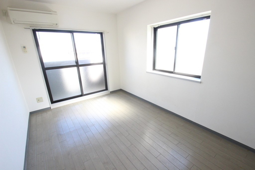 (16/28) 居室・リビング (16/28) 居室・リビング