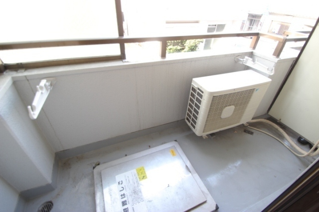 (11/25) バルコニー