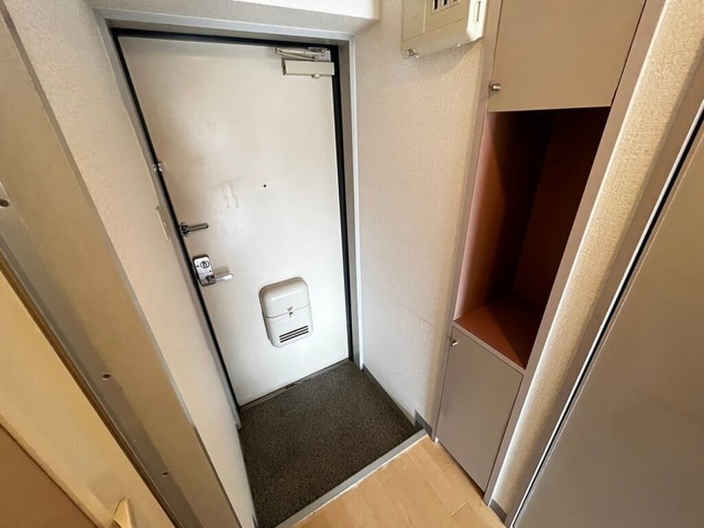 (9/24) 玄関 (9/24) 玄関