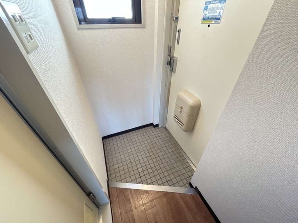 (10/26) 玄関 (10/26) 玄関