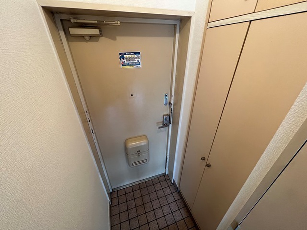 (12/23) 玄関 (12/23) 玄関