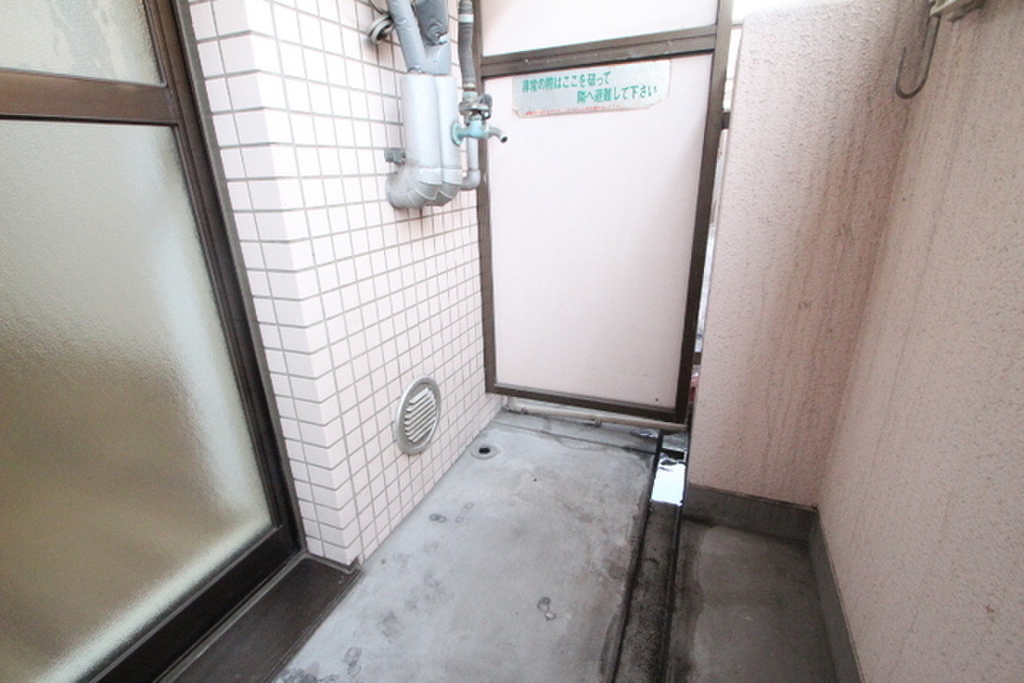 (2/25) 洗濯機置き場 (2/25) 洗濯機置き場