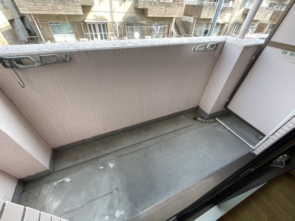 (11/25) バルコニー