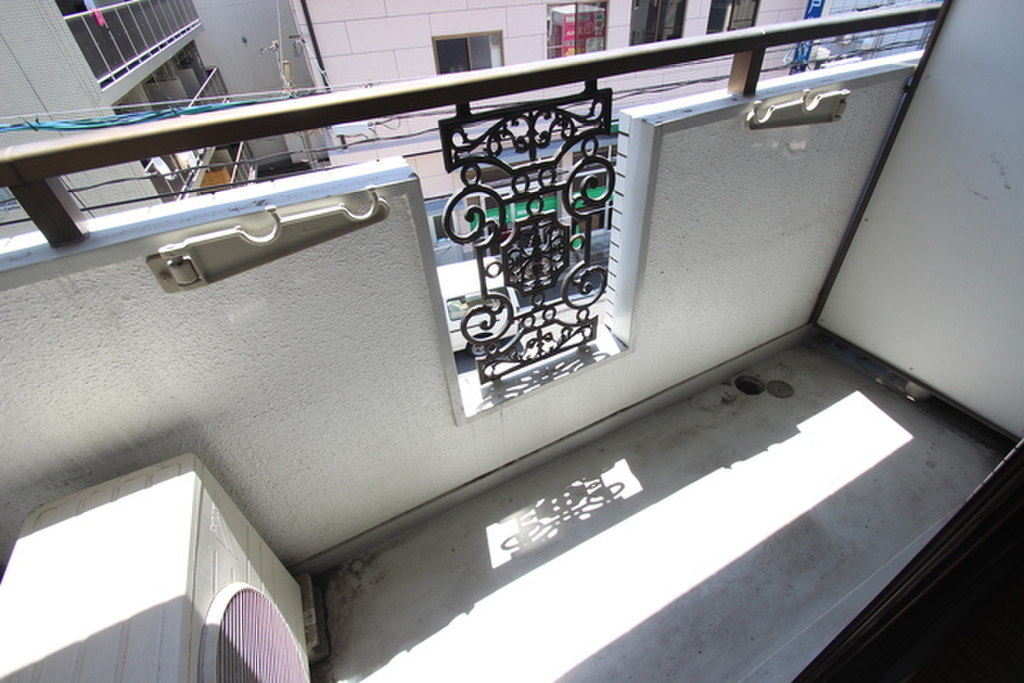 (12/25) バルコニー